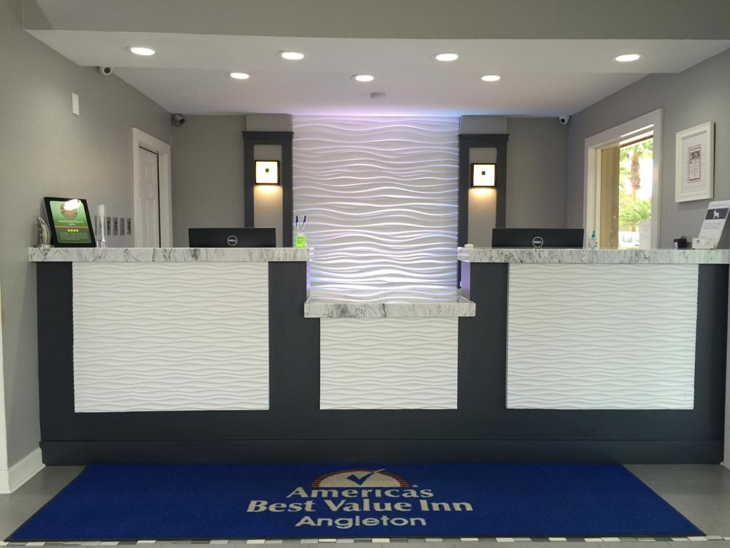 Americas Best Value Inn Angleton Dalaman gambar